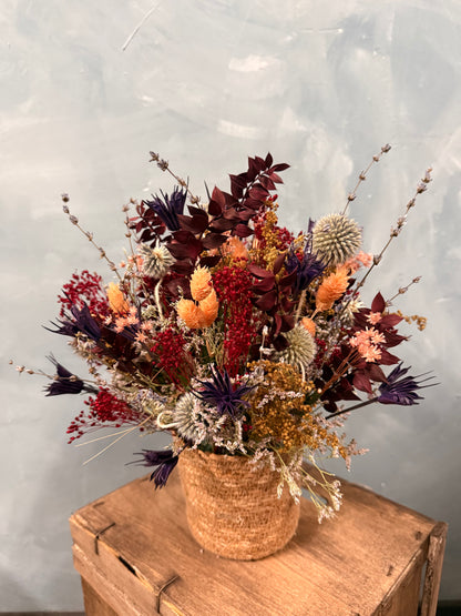Cesto pequeño de flores secas y preservadas · Personalizable