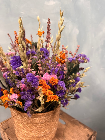 Cesto mediano de flores secas y preservadas · Personalizable