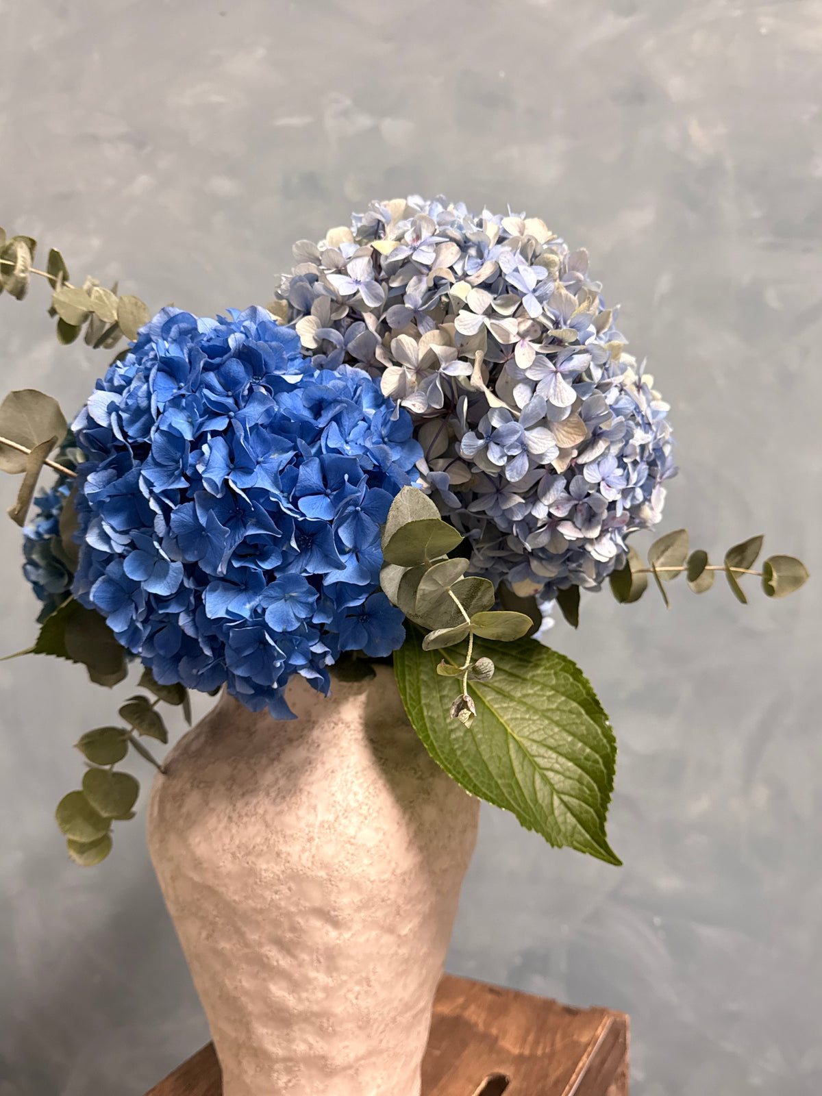 Ramo de hortensias otoñadas