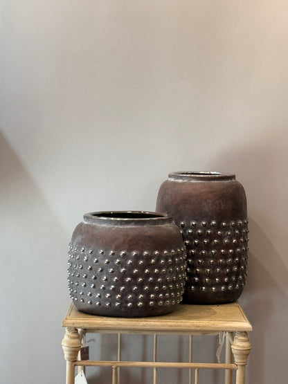 Jarrón Cerámica Gris con Relieve